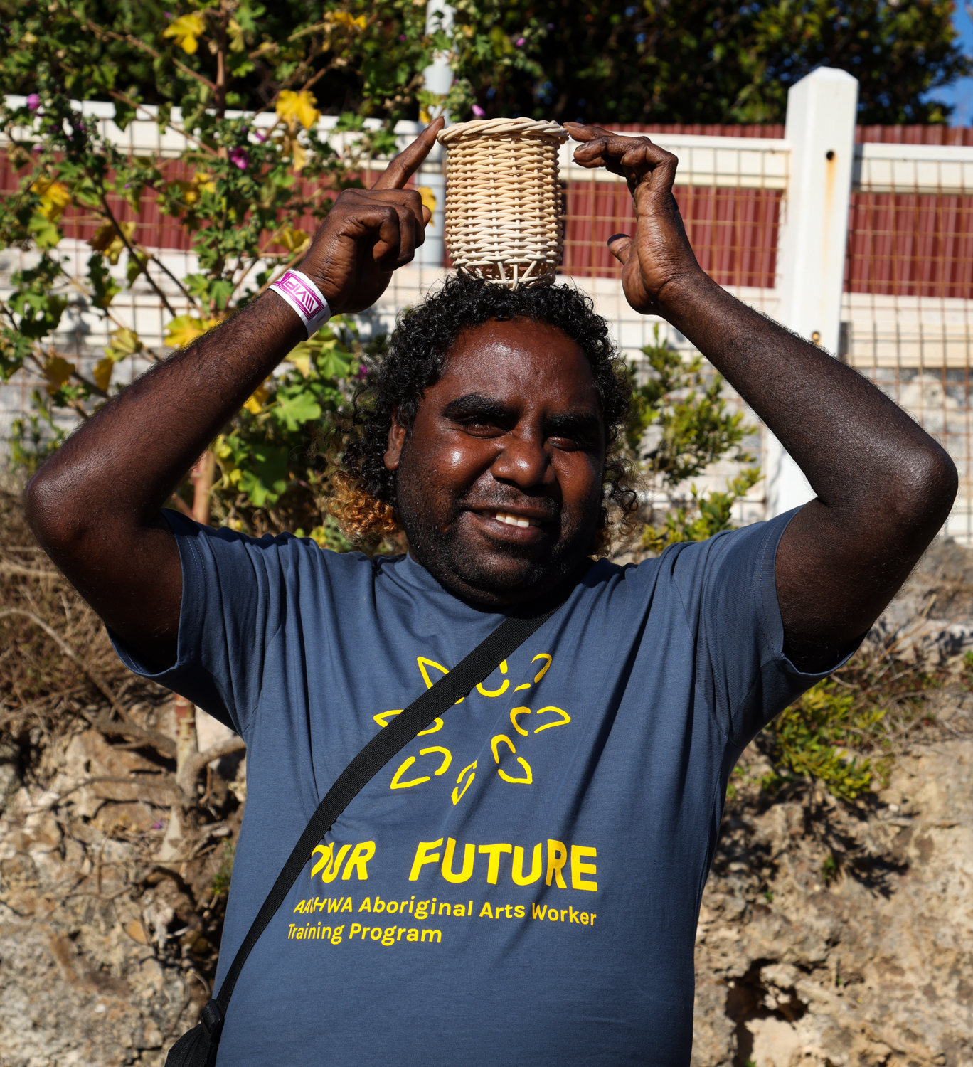 Corban Williams at weaving workshop with trainer Fiona Gavino for Our
Future: Aboriginal Arts Worker Training Program, Fremantle, November 2021. Photograph by
Balthazaar Media.