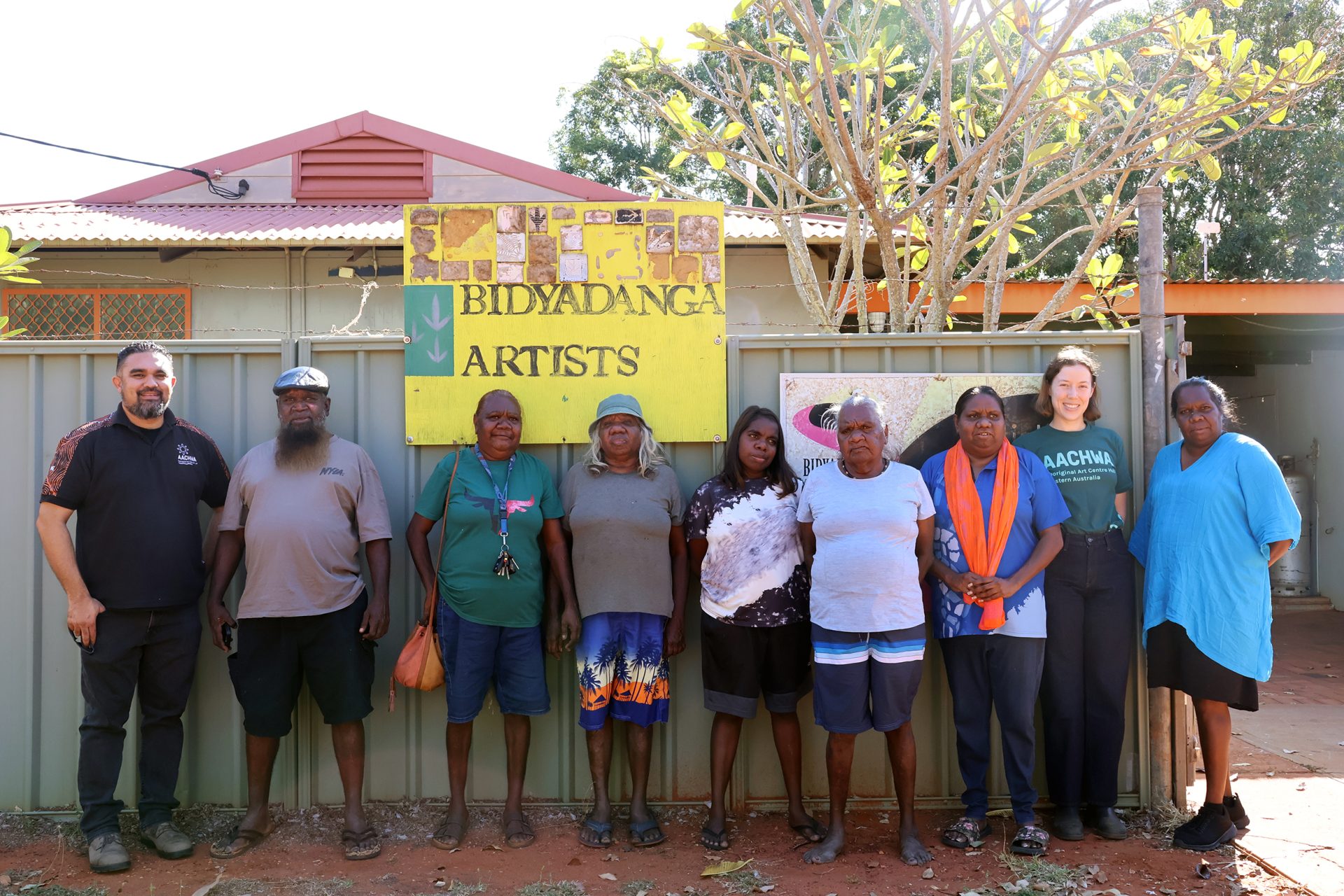 Chad Creighton, Edward Badal, Bibianna Tumbler, Colleen Everett, Tamara Hunter, Veronica Yanawana, Corina Jadai, Rachael Karotkin and Jessica Jadai, Our Mob Online art centre visit to Bidyadanga Artists, Bidyadanga, 2025, photo: AACHWA